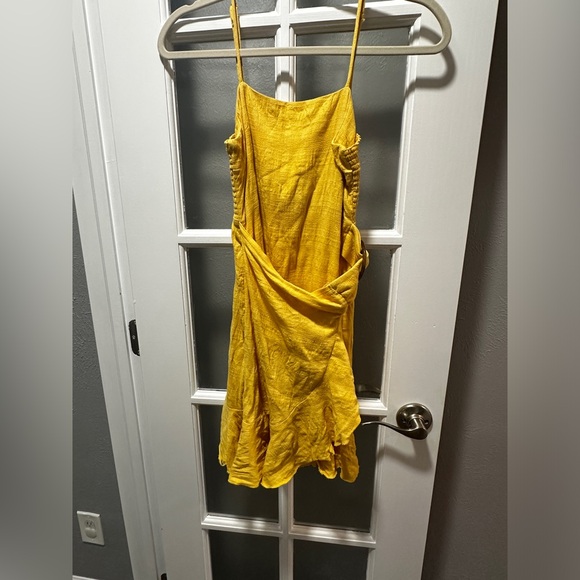 American Eagle Yellow Wrap Dress - Picture 6 of 9
